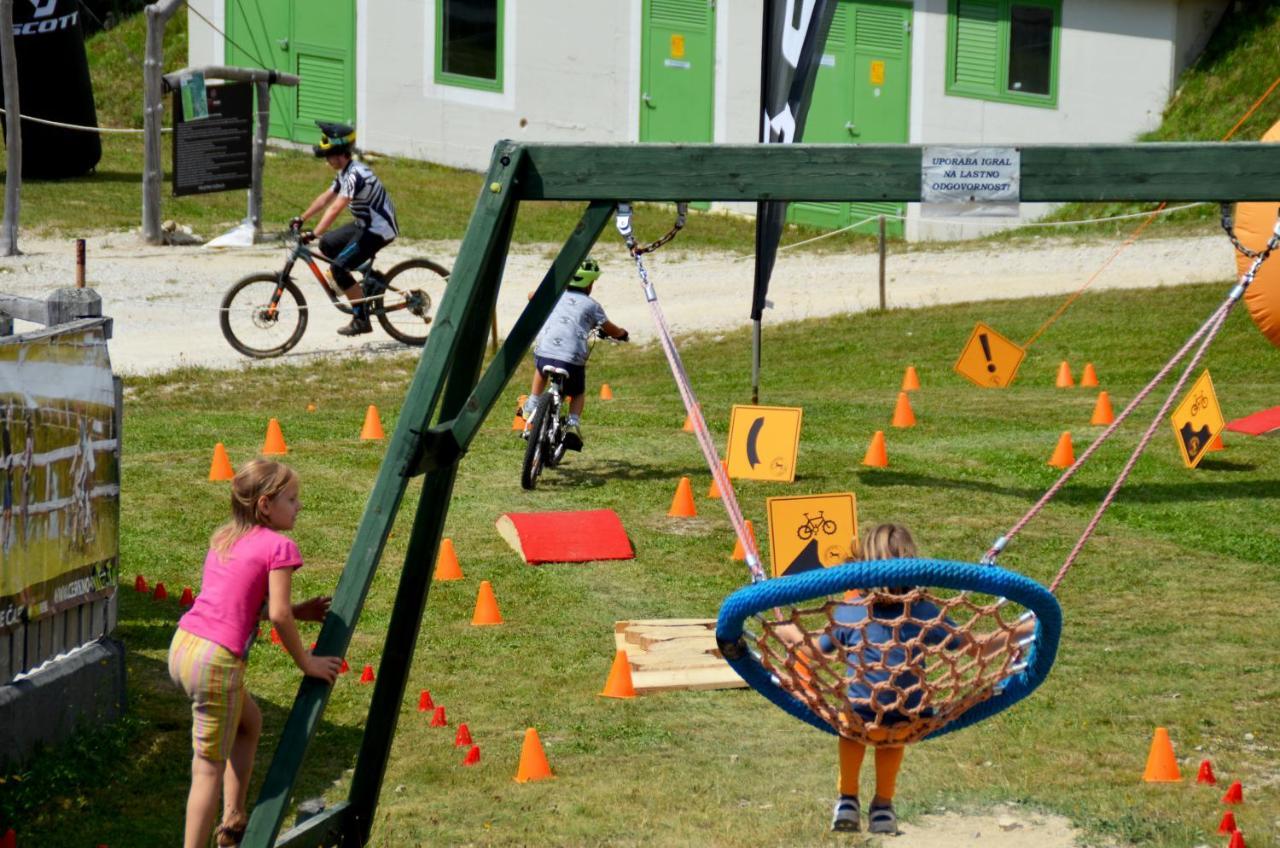 Alpska Perla Apartments Cerkno Esterno foto